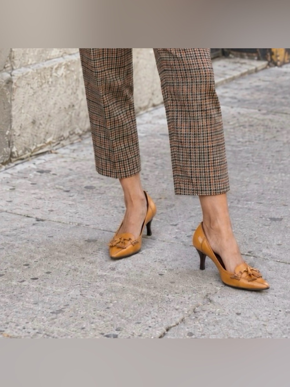 Vintage Circa Joan & David Mustard Leather Tassel Pumps Heels Size 6.5
